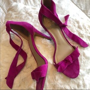 Vince Camuto Camylla Sandal in Fuscia